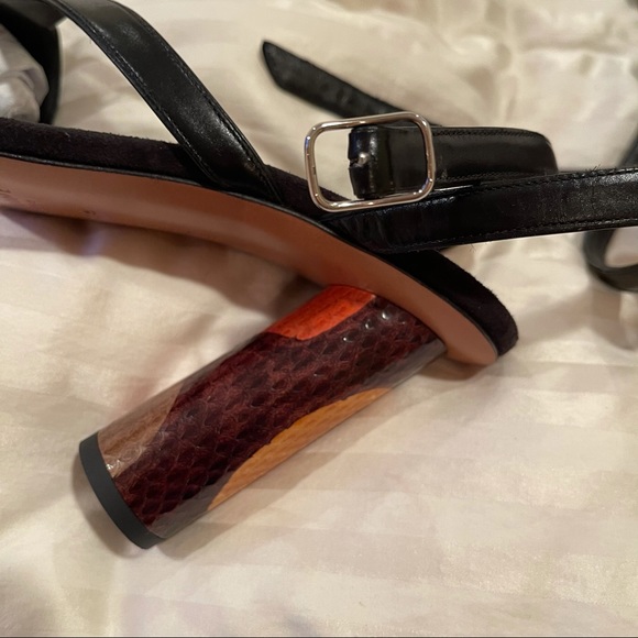 ❌SOLD❌CELINE BLACK PIRATE SANDAL - Picture 10 of 10